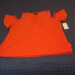 NWT BOLD ELEMENTS ORANGE COLD SHOULDER TOP-SIZE LARGE